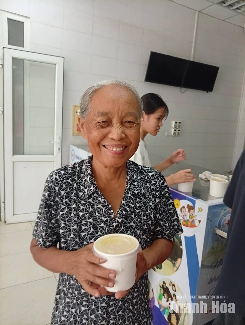 Những người nhóm lửa yêu thương