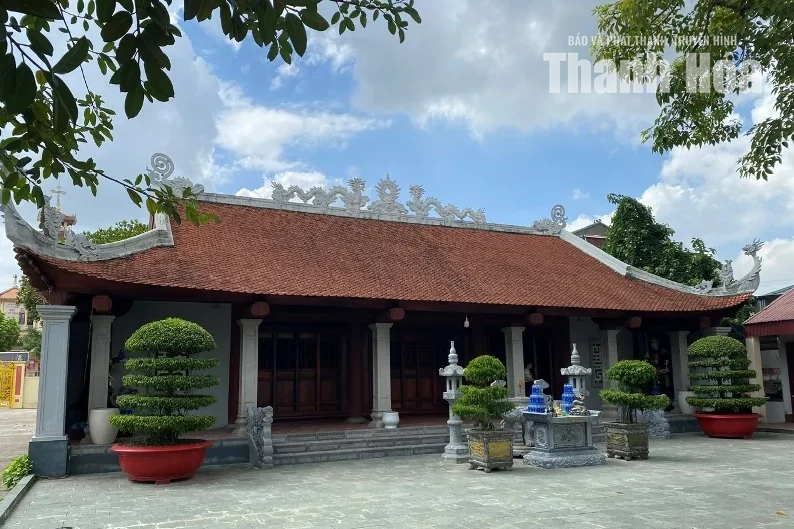 Đền thờ thủy thần trên đất Phú Dương xưa