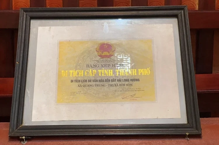 Đền thờ thủy thần trên đất Phú Dương xưa