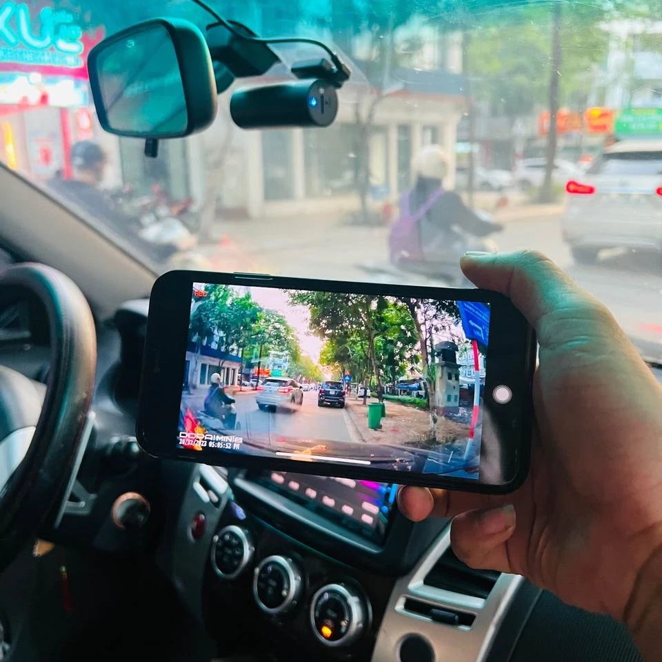 LẮP ĐẶT CAMERA HÀNH TRÌNH Ô TÔ TẠI THANH HÓA HỖ TRỢ GHI HÌNH SẮC NÉT MỌI HÀNH TRÌNH